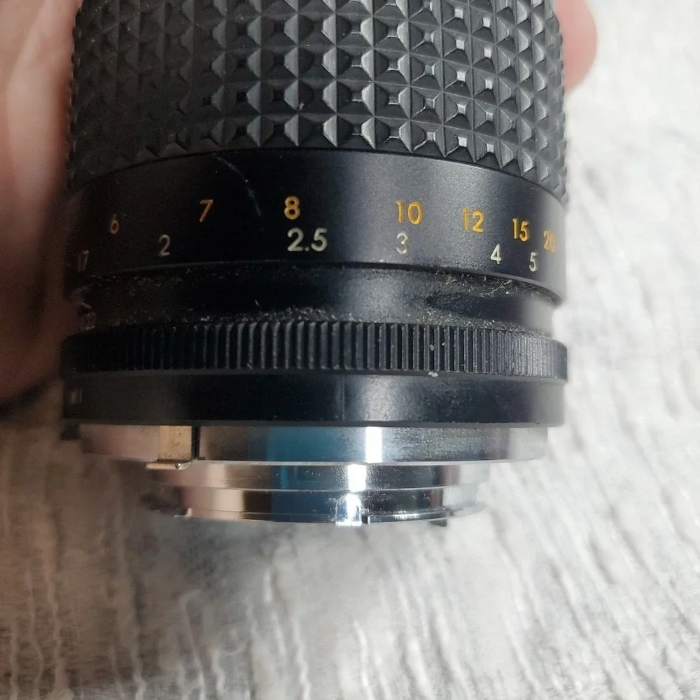 Focal 135mm f/2.8 MC Auto Lens Minolta MD Mount Black Vtg Japan Telephoto Prime
